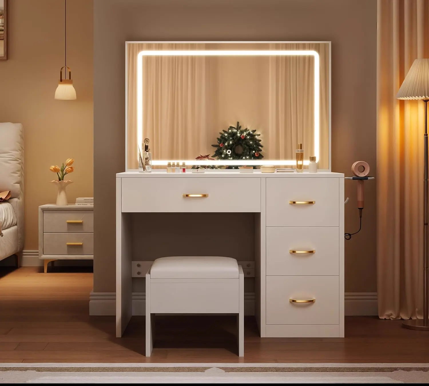 Conjunto tocador ELARA HOME con enchufes Schuko y puertos USB — imagen 3